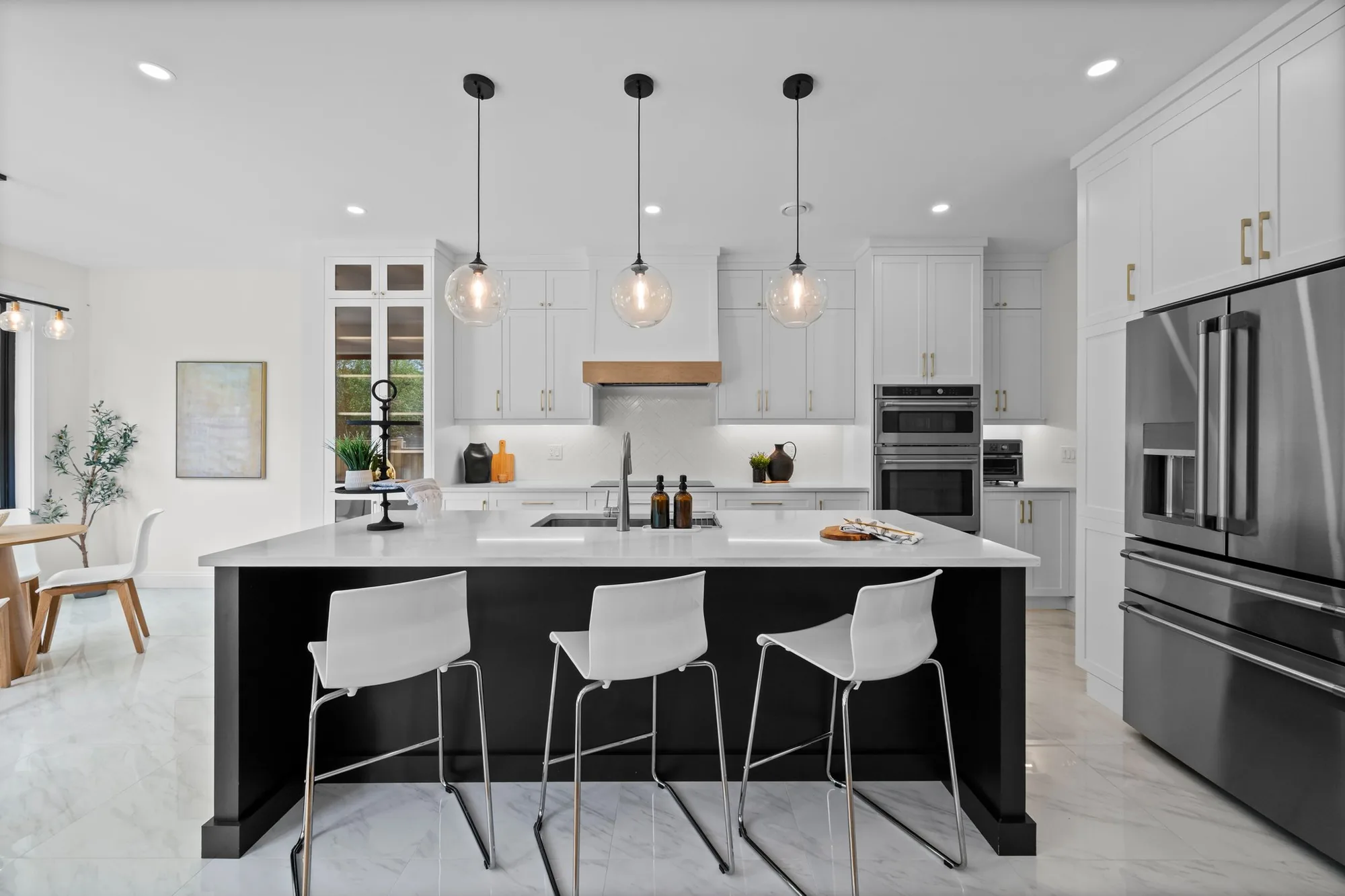 Bently Drive — Halifax interior designed by MAD Design Interiors (photo 6 of 9)