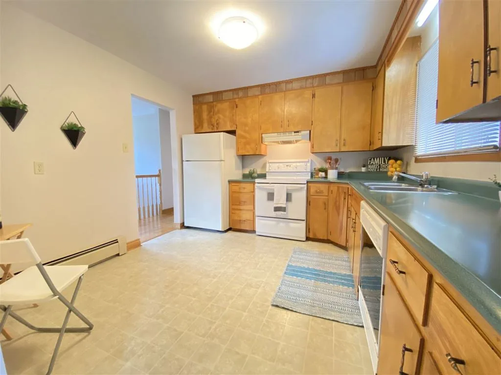 Doyle Street — View 4, before the renovation by MAD Design Interiors