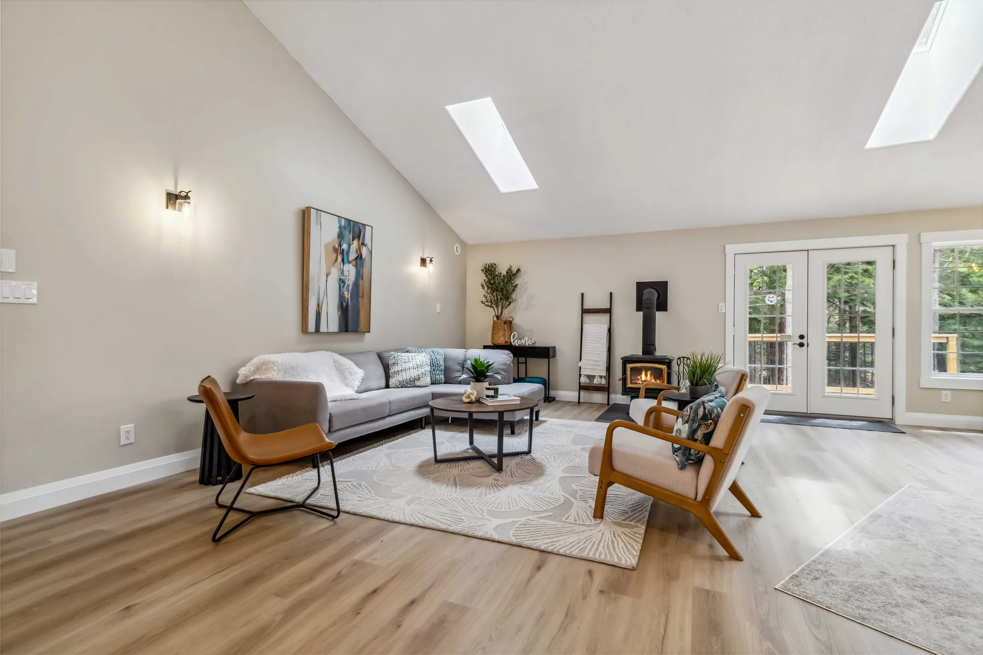 Gail Avenue — Family Room1, after the renovation by MAD Design Interiors