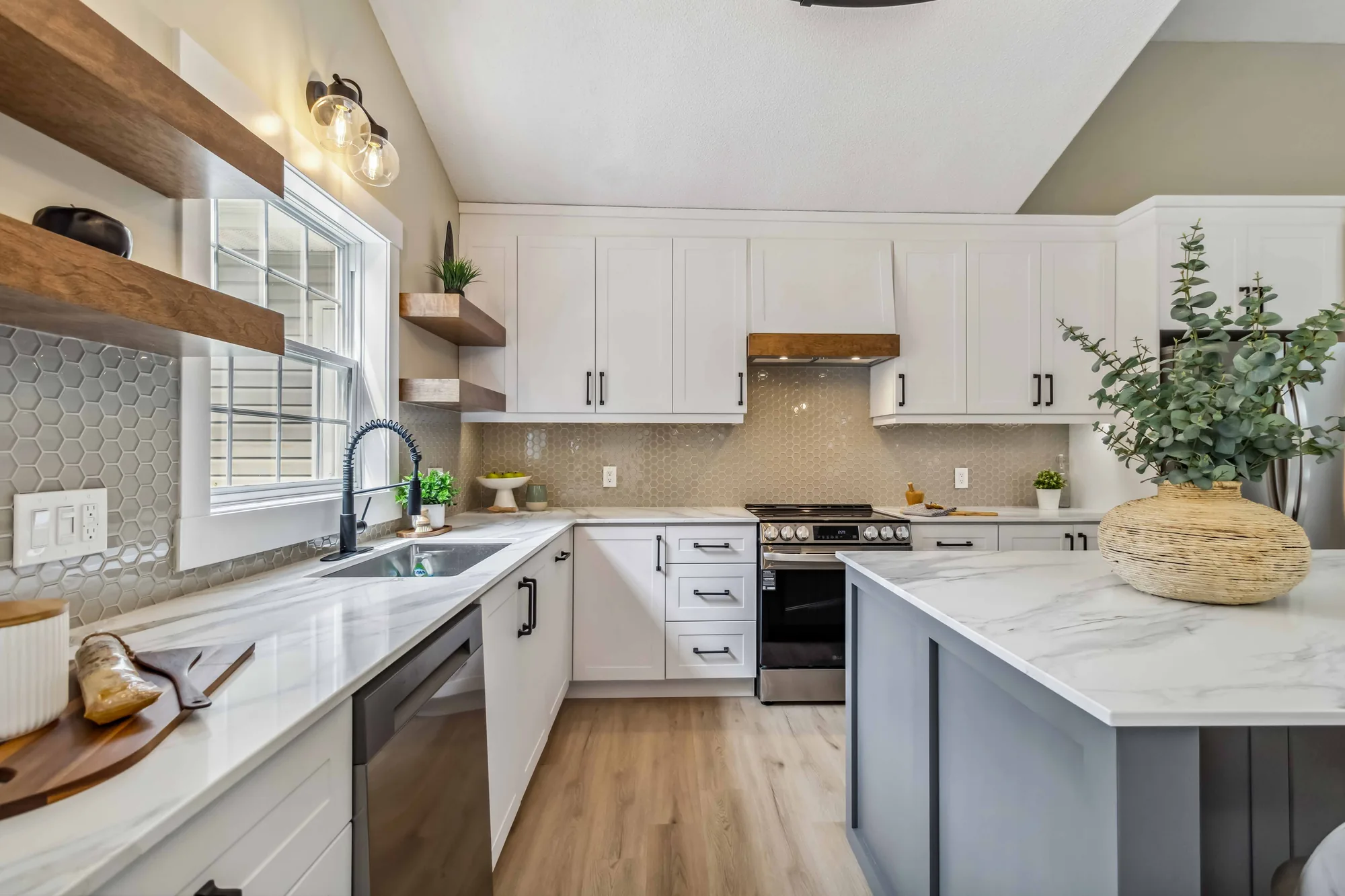 Gail Avenue — Kitchen 2, after the renovation by MAD Design Interiors