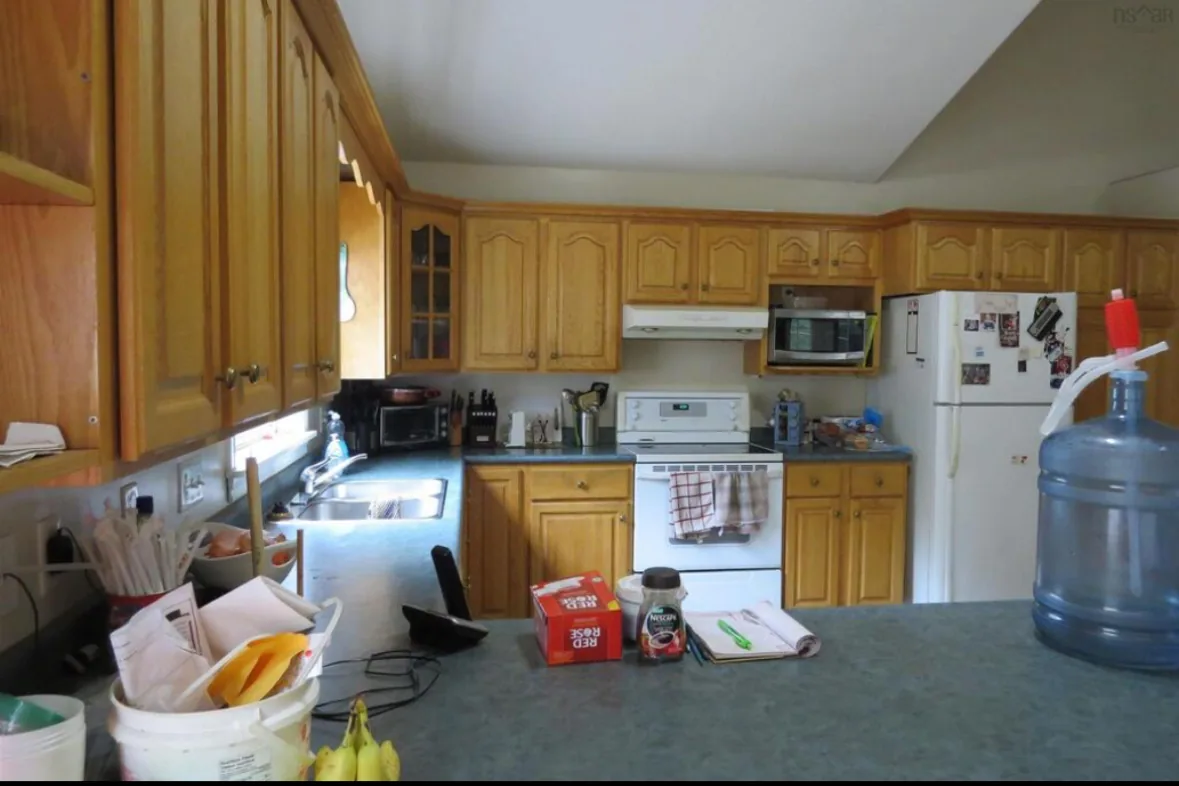 Gail Avenue — Kitchen 2, before the renovation by MAD Design Interiors